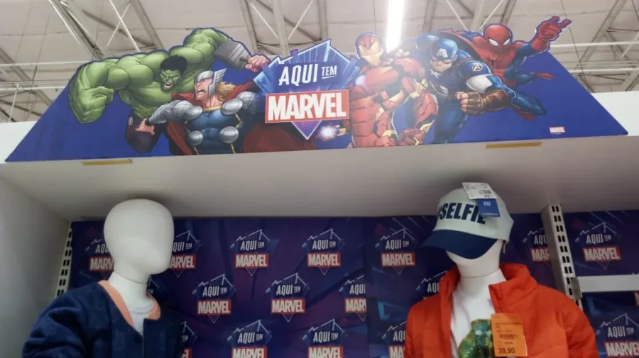 Impressão UV em materiais rígidos