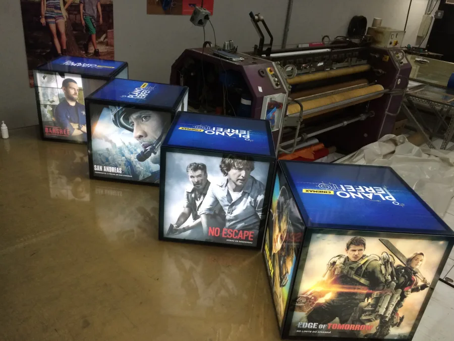 Projeto especial em acrílico e LED